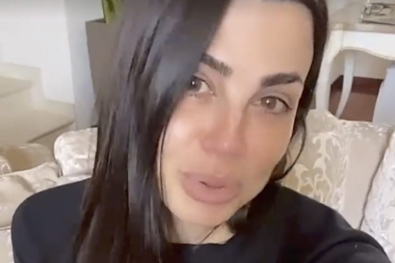 Serena Enardu lacrime