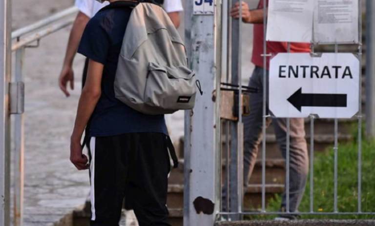 Studenti a scuola