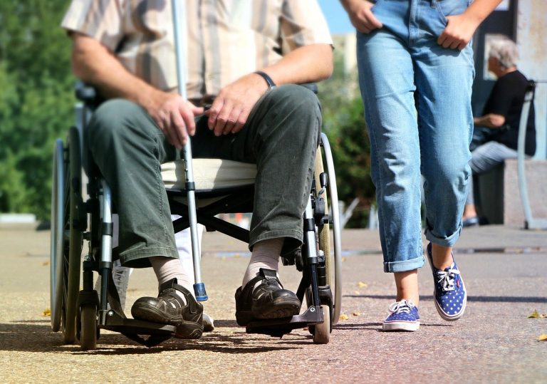 covid e disabilità ausili