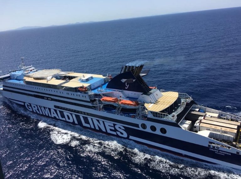 cruise ausonia in navigazione verso civitavecchia 1 768x570