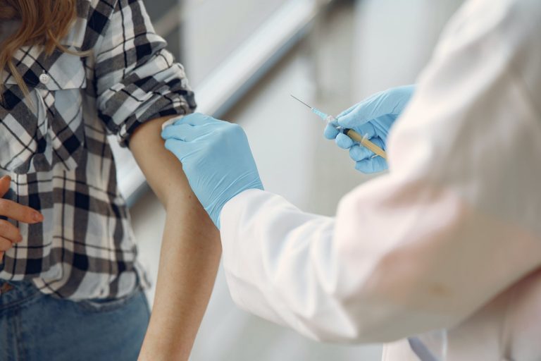 Ritardo campagna vaccini