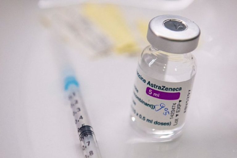 gli usa bloccano astrazeneca, "noi non avremo bisogno di questo vaccino"