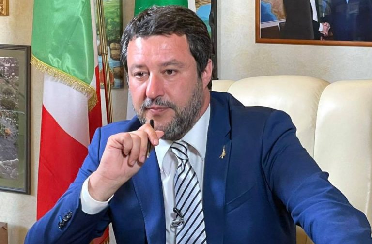 Blocco dei licenziamenti, il commento di Salvini
