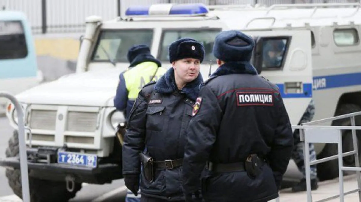 Russia, accoltella passanti a Ekaterinburg: tre vittime