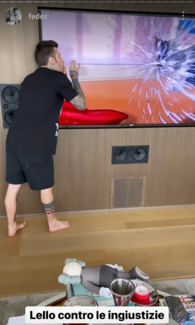 fedez fa arrabbiare leone