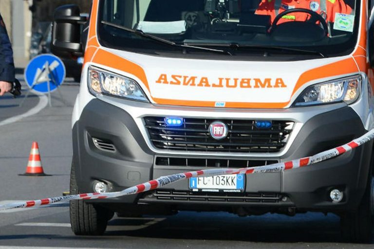 agricoltore morto trattore