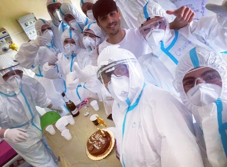 festa ragazzo positivo
