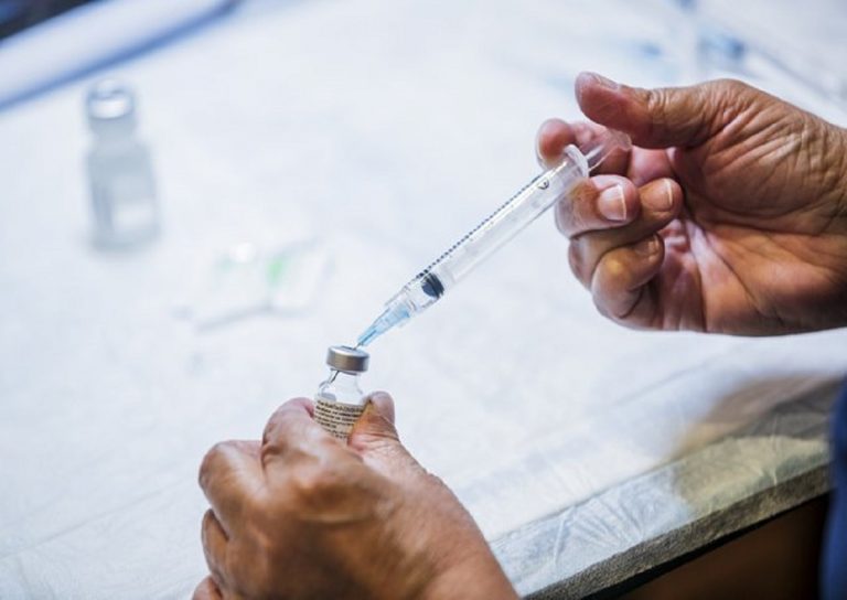 vaccinazione pfizer, scorte esaurite nel lazio e in campania