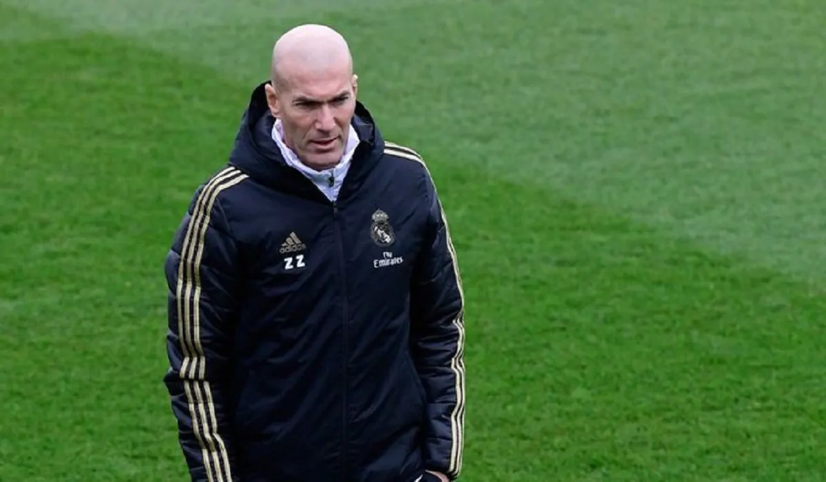 zidane lascia real madrid