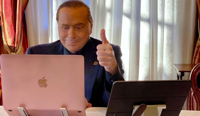 Berlusconi partito unico