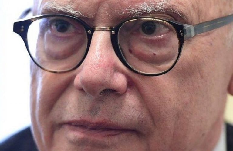 Il professor Massimo Galli