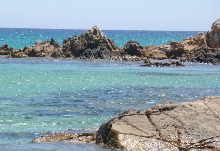 Il mare di Pula, teatro della doppia tragedia