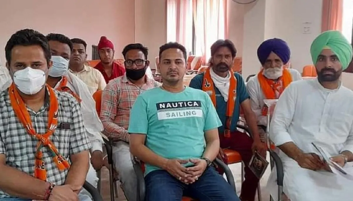 Cittadini Punjabi ad una riunione politica del BJP