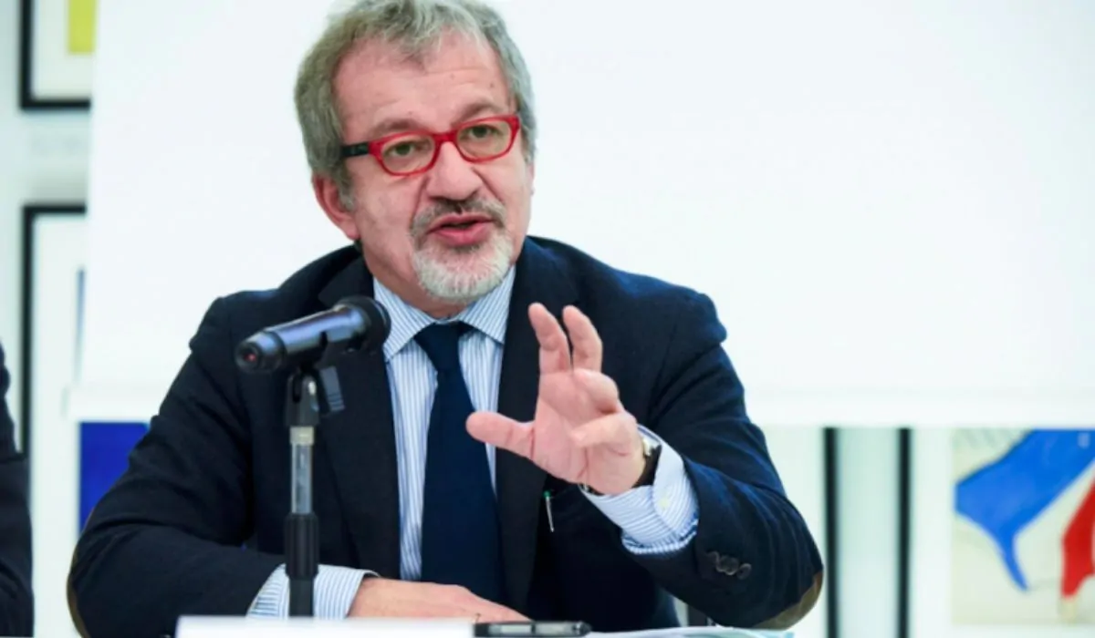 Roberto Maroni rinuncia candidatura