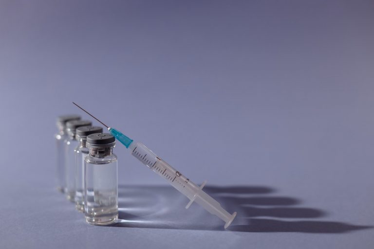 Mattia ed Emanuele, da Dumenza a Rancio Valcuvia per aiutare gli altri a vaccinarsi
