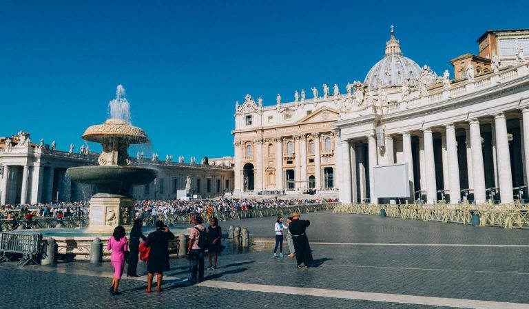 roma 46enne minaccia passanti