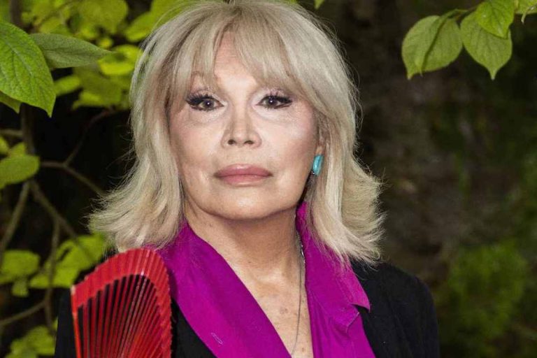 Amanda Lear