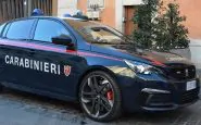 I carabinieri indagano sull'accoltellamento di un loro collega