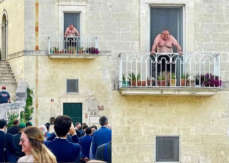 G20 Matera: chi è l'uomo a petto nudo protagonista dello scatto
