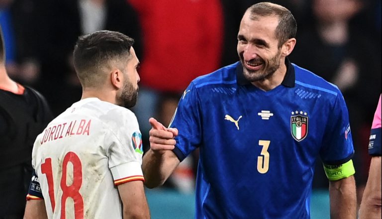 Italia-Spagna, cos'ha detto Chiellini a Jordi Alba prima dei rigori: "Bugiardo!"