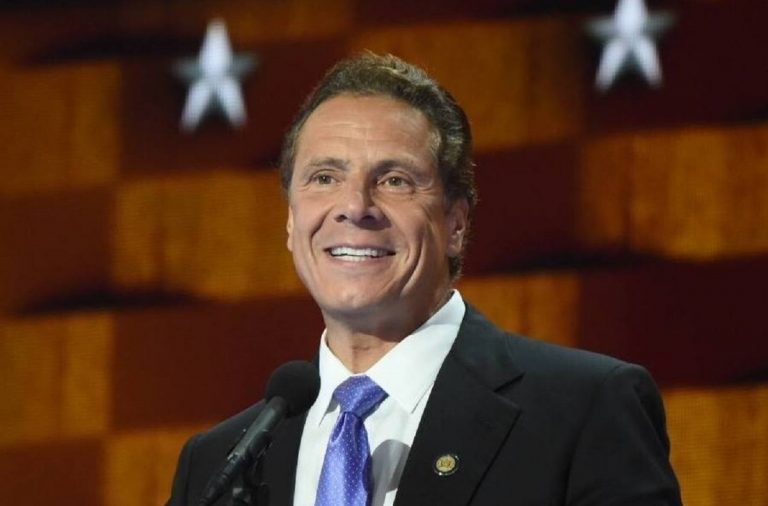 Il governatore Andrew Cuomo