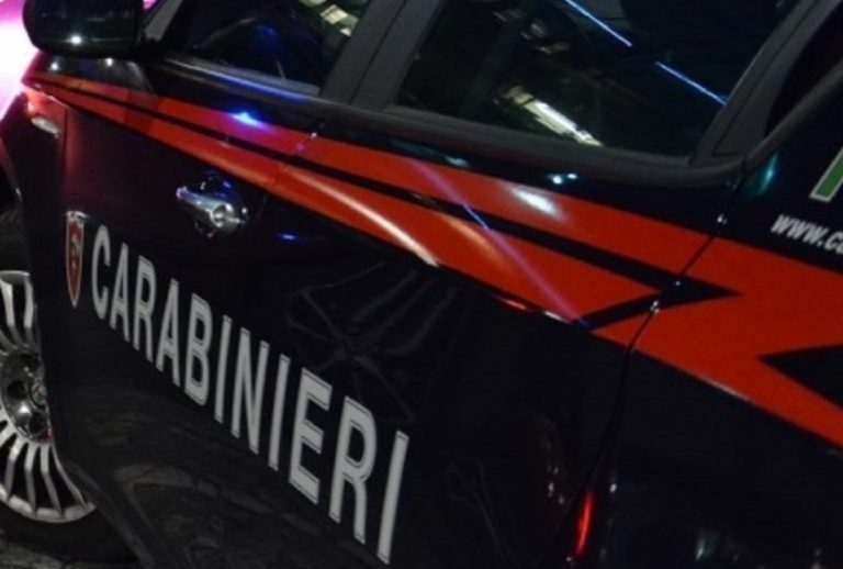 Donne trovate morte nel campo