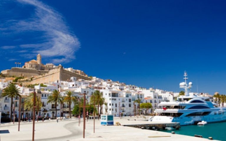 Focolaio albergo Ibiza
