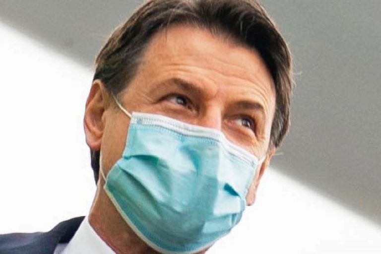 L'ex premier Giuseppe Conte