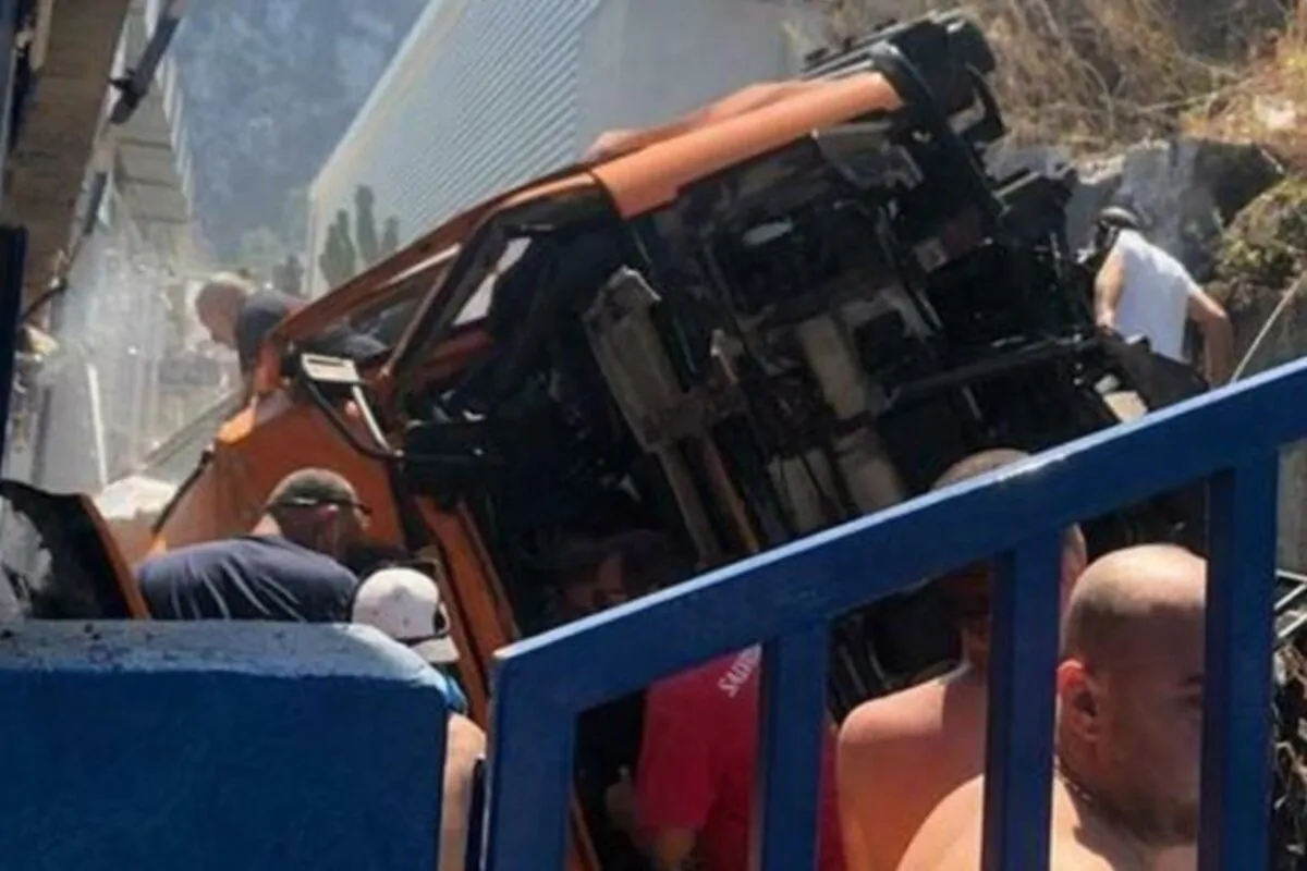 Incidente Capri autobus precipitato