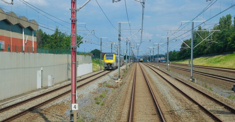 Incidente per un uomo nella stazione treni Pieve Emanuele