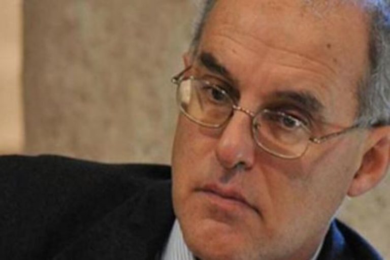 La vecchia contagi