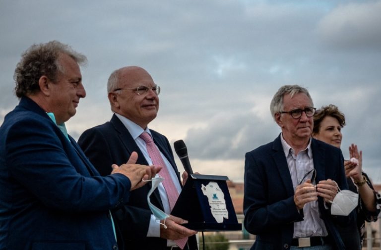 Massimo Galli premiato