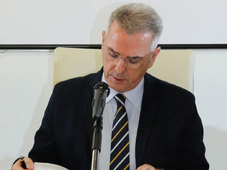 Il professor Minelli