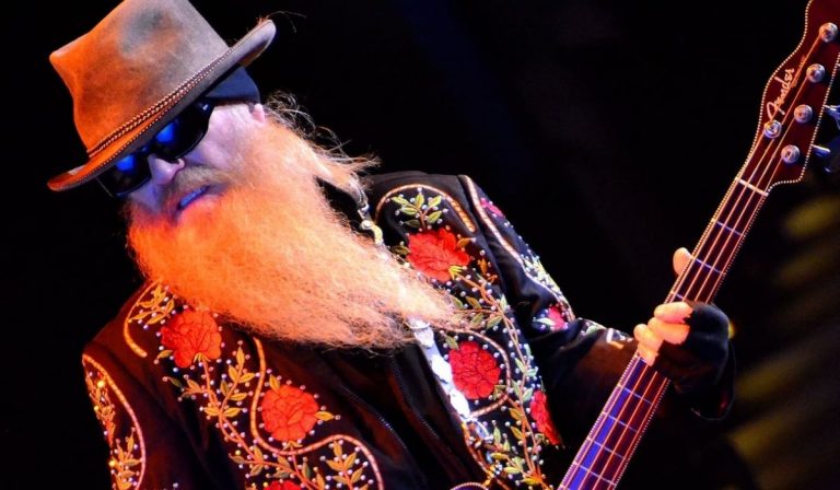 Morto Dusty Hill