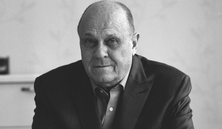 Morto Vladimir Menshov