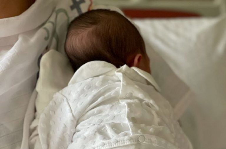 Lo scatto pubblicato da Nino D'Angelo del nipotino