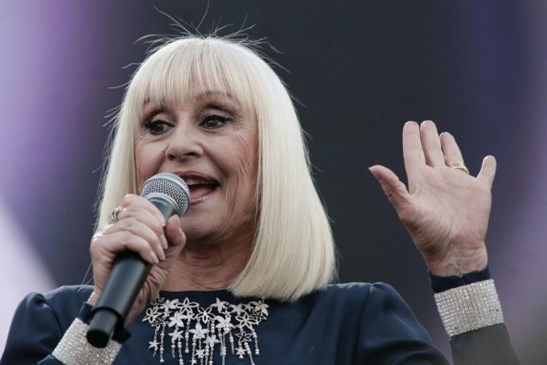 Raffaella Carrà morta, il commento di Pippo Baudo