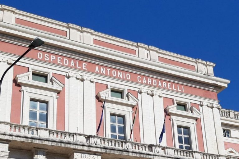 Suicidio Cardarelli Napoli