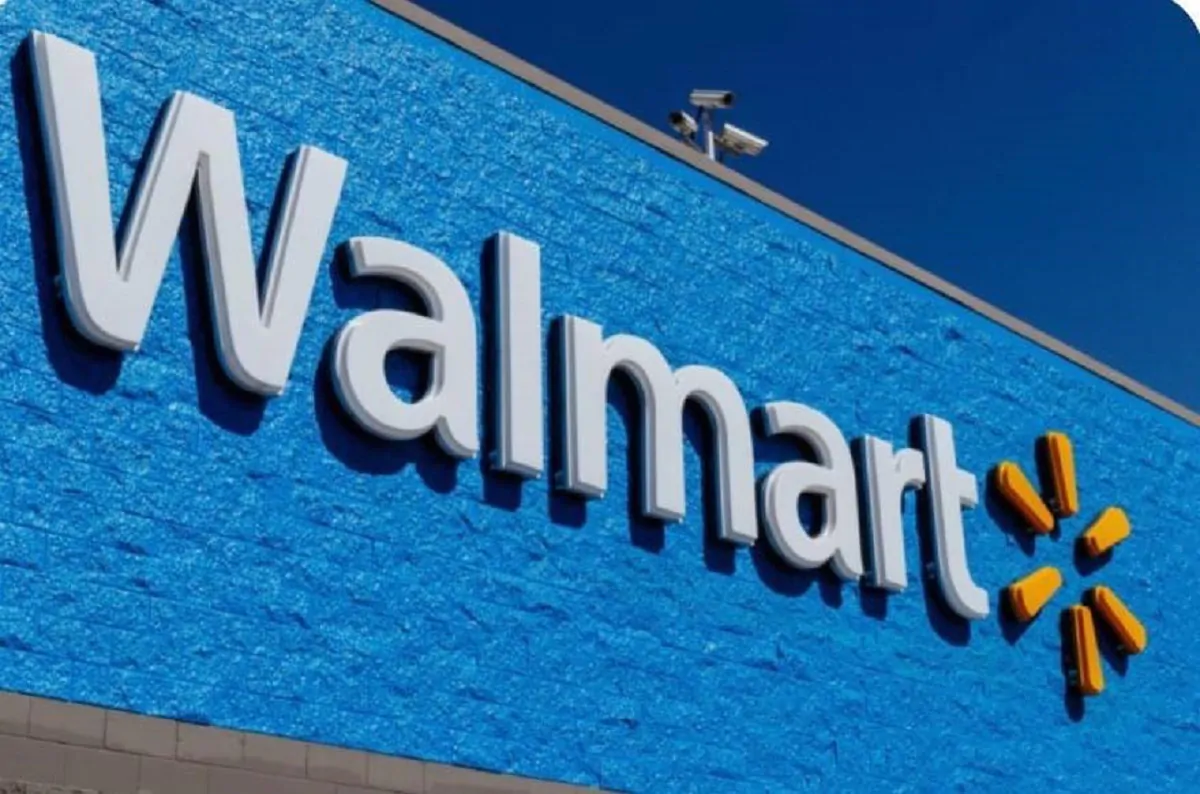 Walmart e Disney si schierano: obbligo di vaccini per i dipendenti