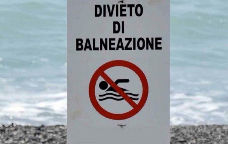 divieto balneazione follonica