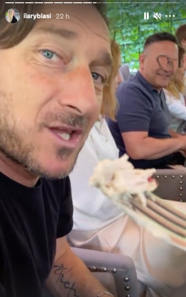 ilary imbocca totti