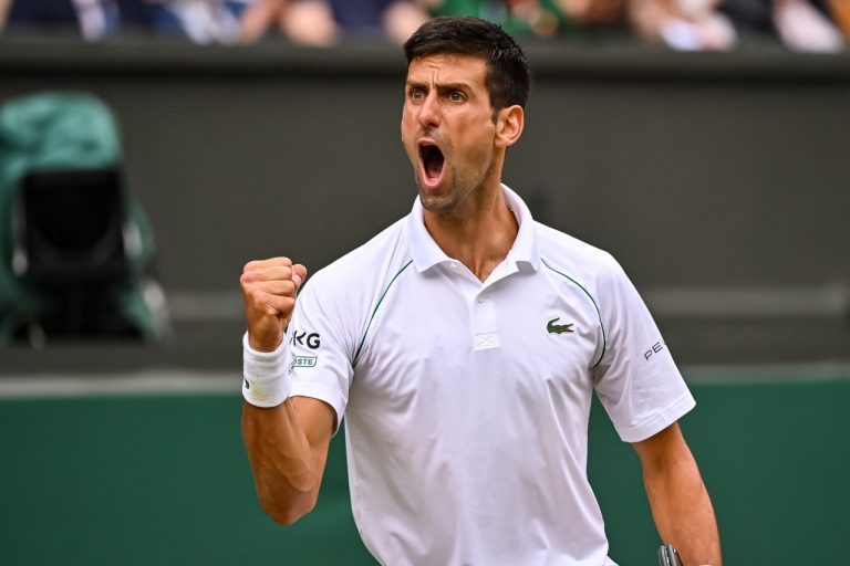 Novak Djokovic batte Berrettini nella finale di Wimbledon