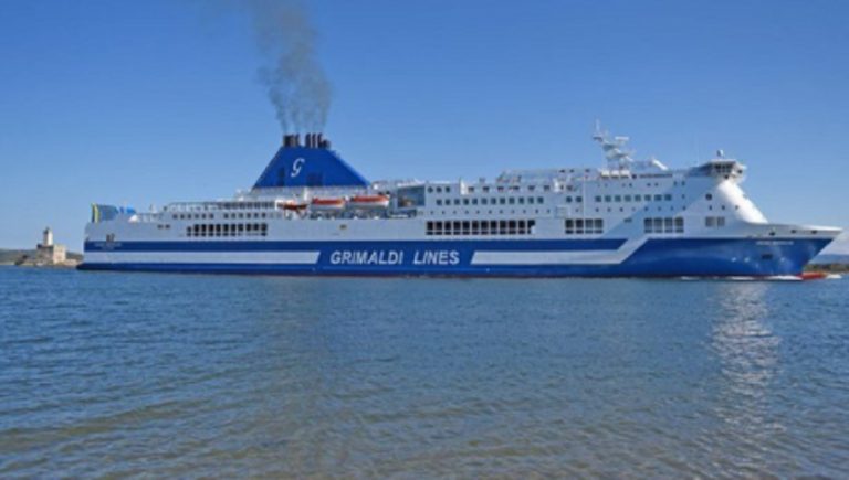 positivi traghetto Grecia Brindisi