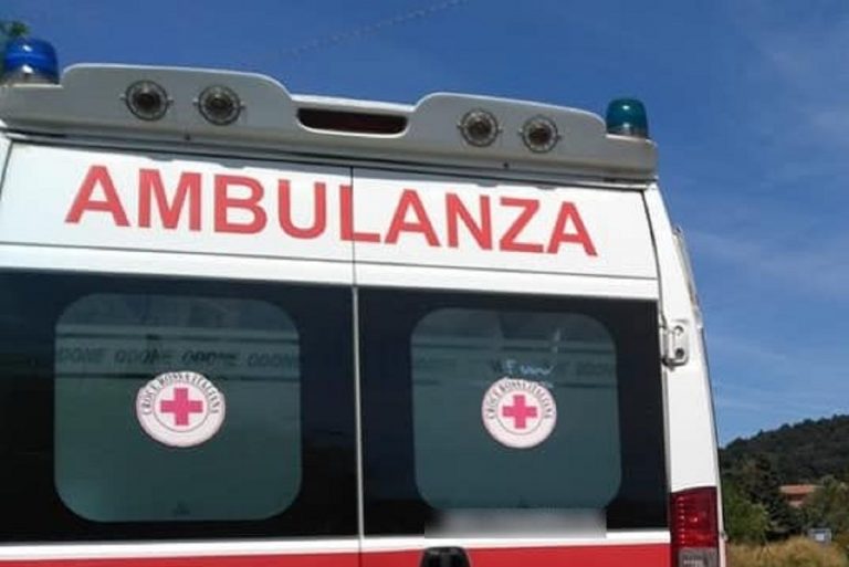 Incidente mortale in un capannone