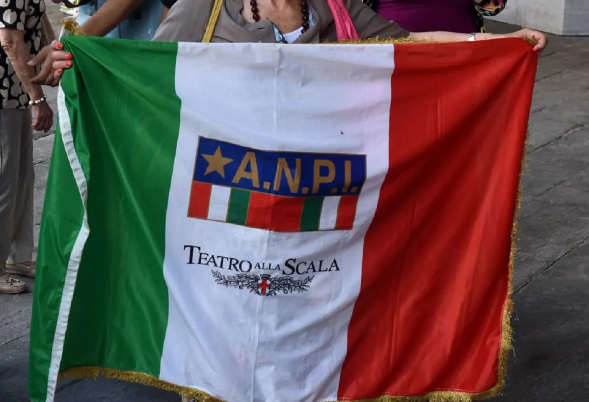 L'Anpi esulta per il "patentino antifascista" a Milano