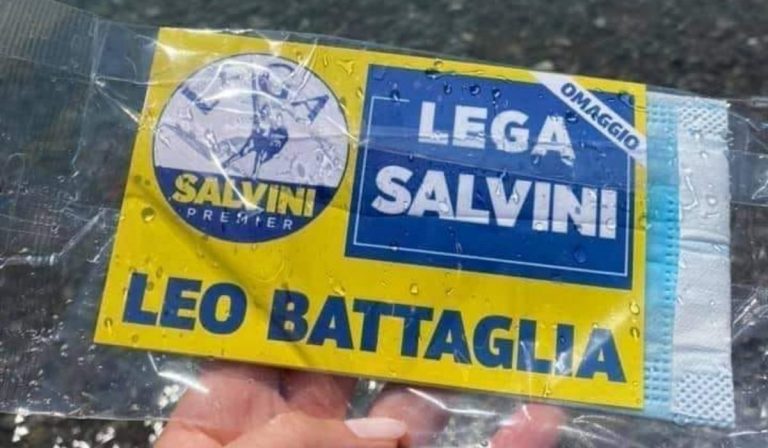 Calabria mascherine spiaggia lega