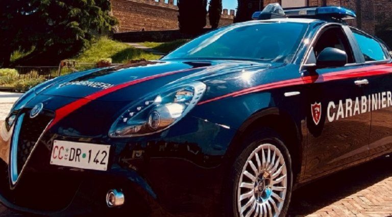 Milano, coppia di coniugi trovata morta in casa