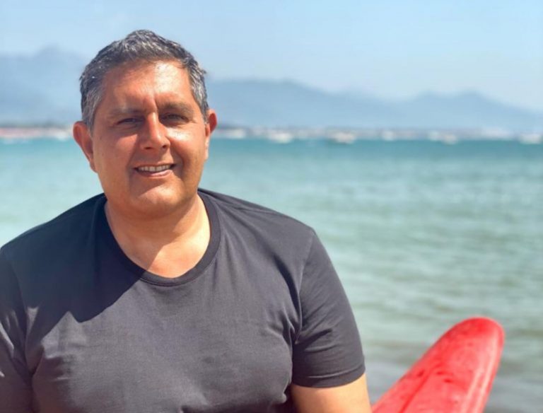 Giovanni Toti risponde ai no vax