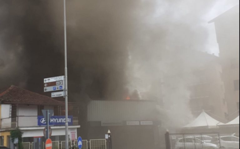 Incendio nella concessionaria Massimino di Savigliano