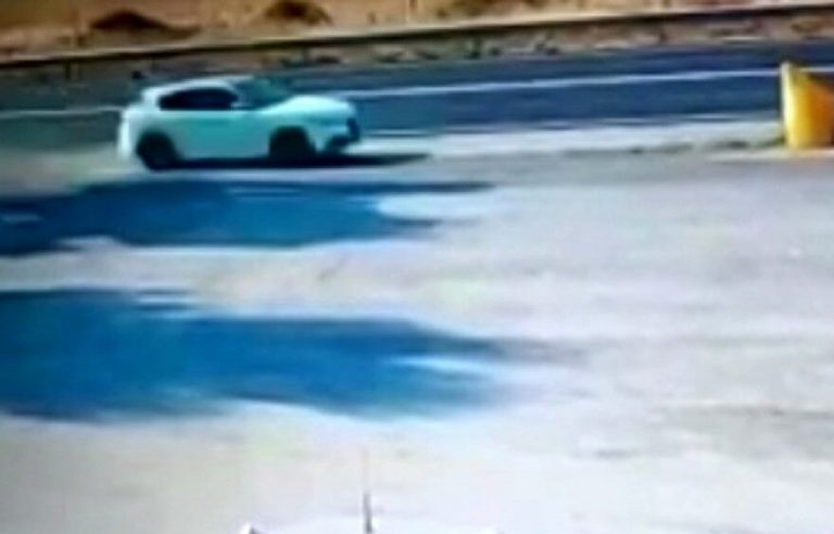 La ripresa delle telecamera nei secondi fatali prima dell'incidente